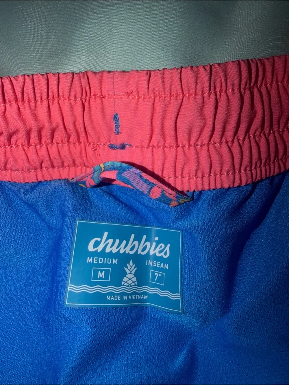 Chubbies Men’s Classic Swim Trunks The Spades Blue Floral